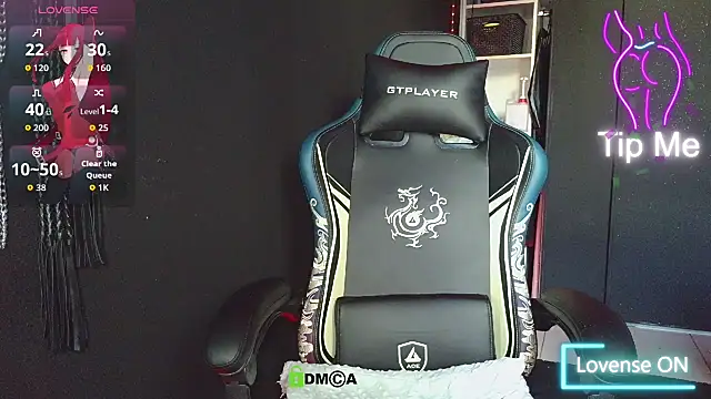 Snapshot of it_is_spicy chatting on 10-20-25, 02:50 it is spicy online show from 10-20-25, 02:50