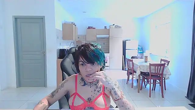 Snapshot of serena__vedette chatting on 01-29-25, 02:21 serena vedette online show from 01-29-25, 02:21
