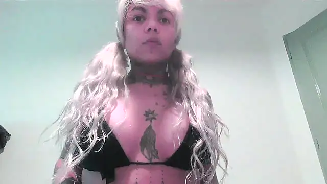 Snapshot of serena__vedette chatting on 09-25-25, 10:52 serena vedette online show from 09-25-25, 10:52