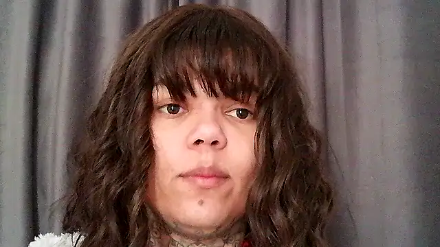 Snapshot of serena__vedette chatting on 12-16-25, 11:04 serena vedette online show from 12-16-25, 11:04