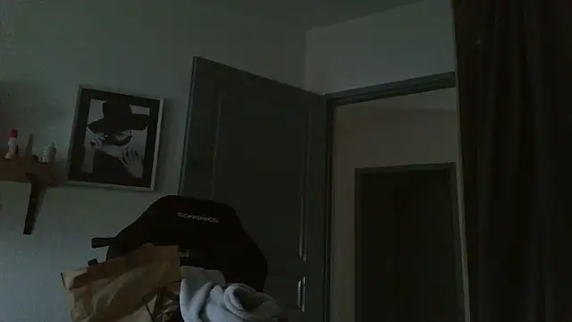 Snapshot of serena__vedette chatting on 02-06-26, 01:25 serena vedette online show from 02-06-26, 01:25