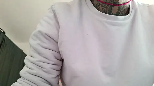 Snapshot of serena__vedette chatting on 03-26-26, 03:17 serena vedette online show from 03-26-26, 03:17