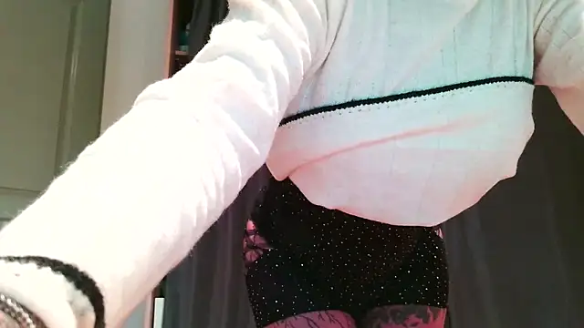 Snapshot of serena__vedette chatting on 03-30-26, 01:12 serena vedette online show from 03-30-26, 01:12