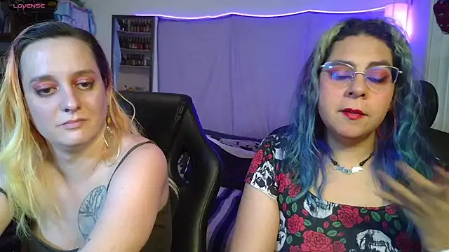 Snapshot of Evelan420 chatting on 04-17-26, 12:35 Evelan420 online show from 04-17-26, 12:35