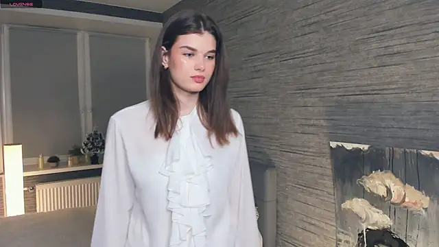 FloraDobb online show from 02-06-25, 07:07