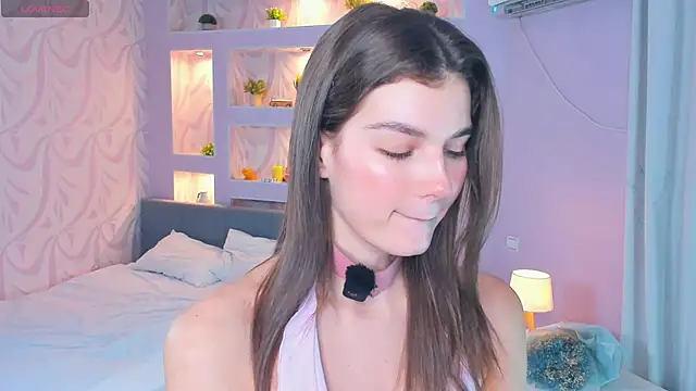 Snapshot of FloraDobb chatting on 02-19-26, 07:04 FloraDobb online show from 02-19-26, 07:04