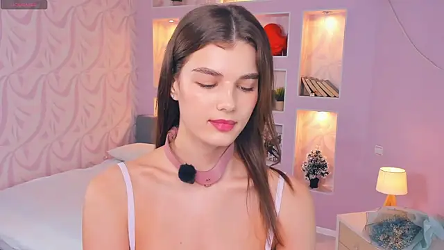 Snapshot of FloraDobb chatting on 04-05-26, 07:05 FloraDobb online show from 04-05-26, 07:05