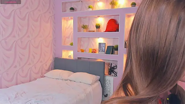 Snapshot of FloraDobb chatting on 04-11-26, 06:40 FloraDobb online show from 04-11-26, 06:40