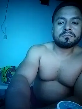 Snapshot of Ant1990 chatting on 05-13-26, 03:48 Ant1990 online show from 05-13-26, 03:48