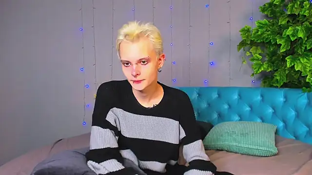 DemianEnglen online show from 02-02-25, 08:41