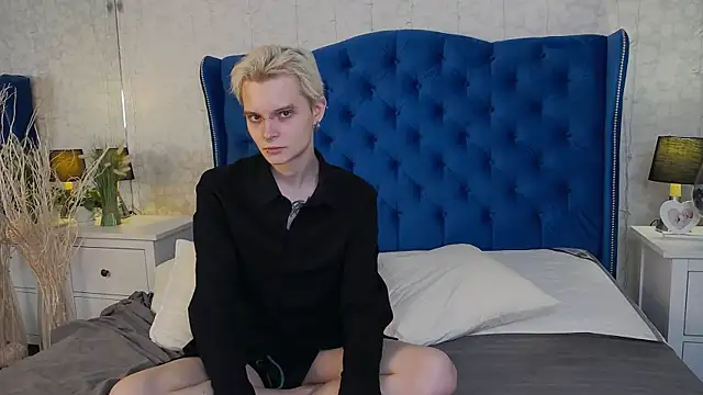 DemianEnglen online show from 03-08-25, 08:46