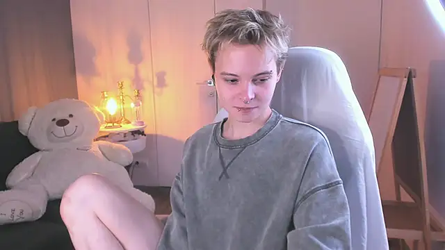 DemianEnglen online show from 09-13-25, 06:18