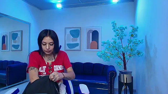 Snapshot of Charlotte_ethan chatting on 03-04-25, 03:33 Charlotte ethan online show from 03-04-25, 03:33