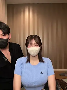 Snapshot of NA-KAREN-V8 chatting on 07-23-26, 11:41 NA-KAREN-V8 online show from 07-23-26, 11:41