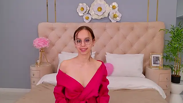 SandraTucker online show from 03-01-25, 09:18