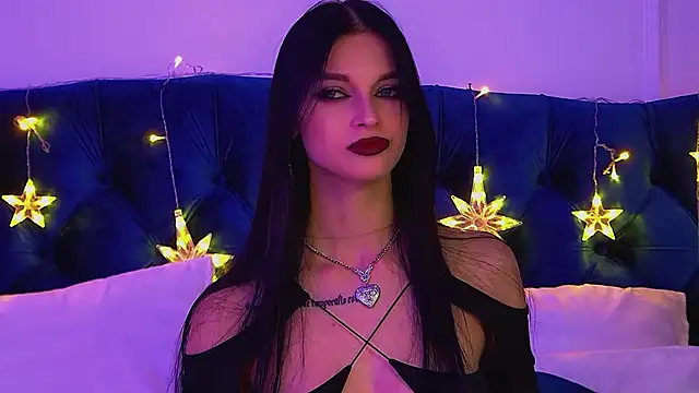 Snapshot of BeverlyMost chatting on 12-02-25, 04:46 BeverlyMost online show from 12-02-25, 04:46