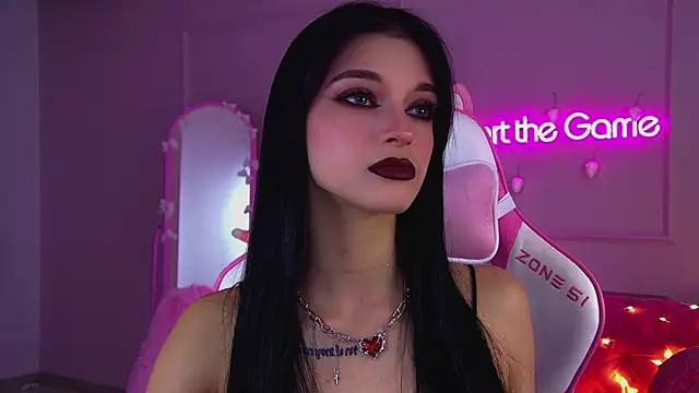 Snapshot of BeverlyMost chatting on 12-03-25, 06:28 BeverlyMost online show from 12-03-25, 06:28