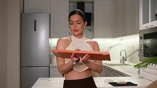 Sofa 01 online show from 12-05-25, 02:36