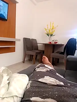 Snapshot of Trixboy201 chatting on 02-21-25, 02:06 Trixboy201 online show from 02-21-25, 02:06