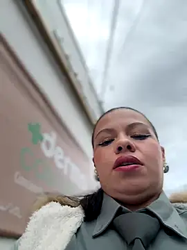 Snapshot of Ariana-07 chatting on 10-30-25, 12:39 Ariana-07 online show from 10-30-25, 12:39