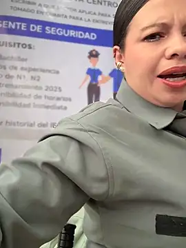 Snapshot of Ariana-07 chatting on 11-12-25, 12:49 Ariana-07 online show from 11-12-25, 12:49