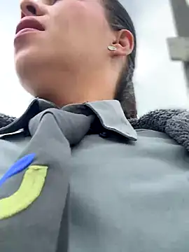 Snapshot of Ariana-07 chatting on 11-28-25, 03:25 Ariana-07 online show from 11-28-25, 03:25