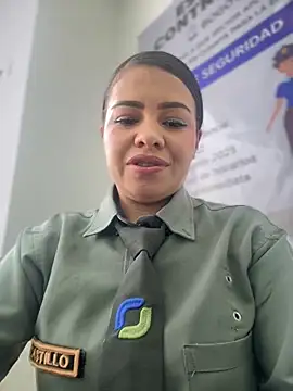 Snapshot of Ariana-07 chatting on 12-14-25, 03:17 Ariana-07 online show from 12-14-25, 03:17