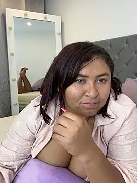 Snapshot of KarlaWild chatting on 02-21-25, 04:40 KarlaWild online show from 02-21-25, 04:40