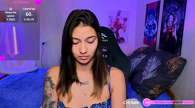 Snapshot of AokiiiKan chatting on 02-10-25, 02:41 AokiiiKan online show from 02-10-25, 02:41