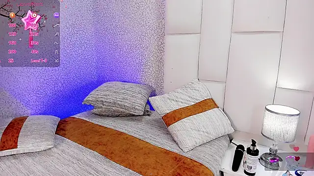 Angeles Busst online show from 03-31-26, 08:53