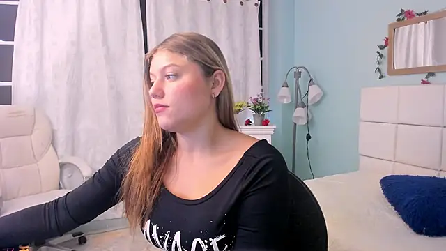 alaia greyy online show from 02-21-25, 02:06