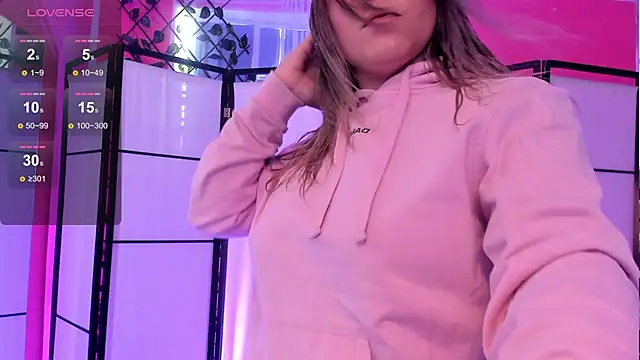 alaia greyy online show from 03-16-26, 12:42