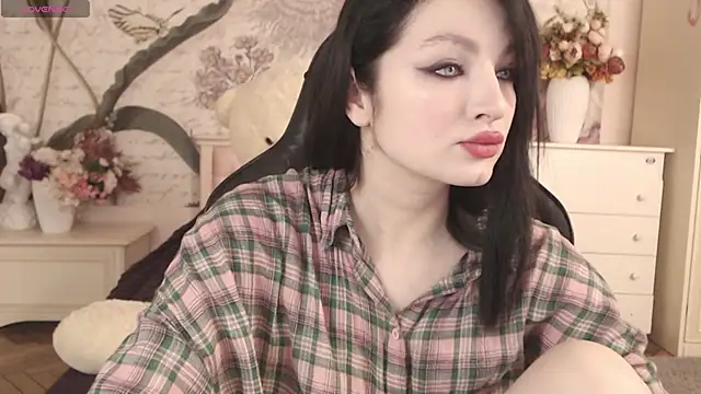 BritneyBarker online show from 02-11-26, 02:05