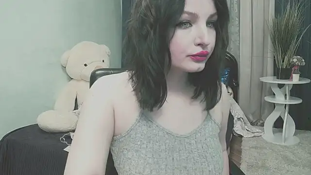 Snapshot of BritneyBarker chatting on 05-02-26, 08:36 BritneyBarker online show from 05-02-26, 08:36