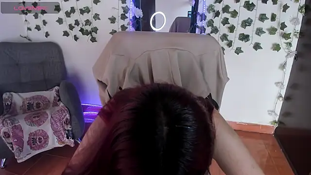 saray  jones online show from 11-11-25, 12:49