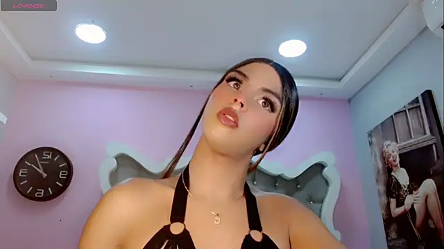 Snapshot of CamiiGarcia chatting on 03-12-25, 02:34 CamiiGarcia online show from 03-12-25, 02:34