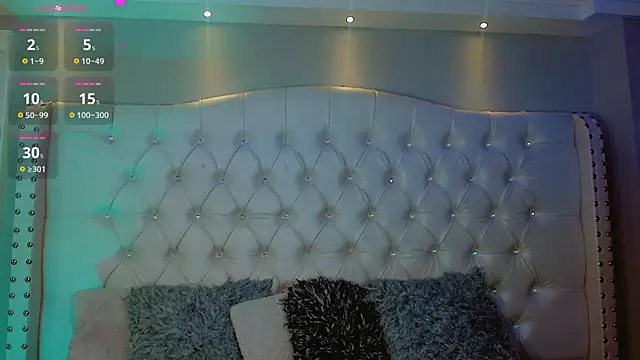 Snapshot of CamiiGarcia chatting on 09-29-25, 08:02 CamiiGarcia online show from 09-29-25, 08:02