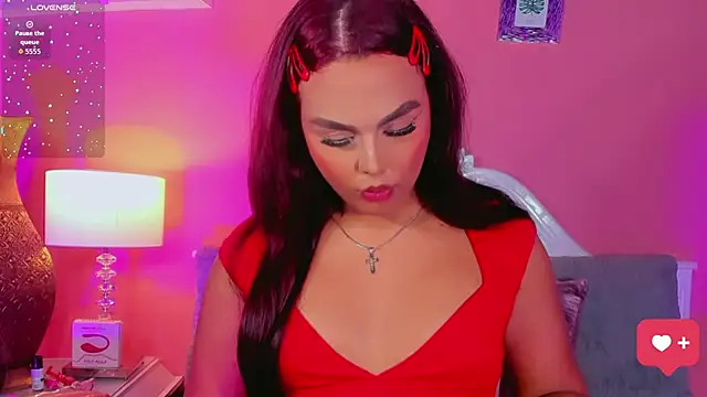 Snapshot of CamiiGarcia chatting on 11-26-25, 04:13 CamiiGarcia online show from 11-26-25, 04:13