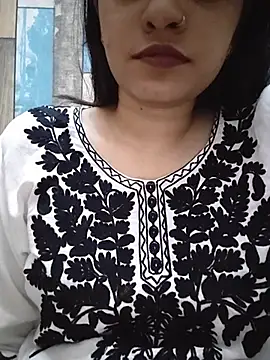 cute IndianBabe online show from 07-14-26, 12:57