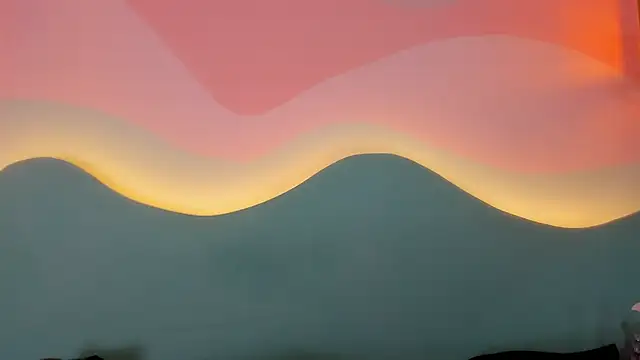 Lannajansen online show from 12-22-25, 03:31