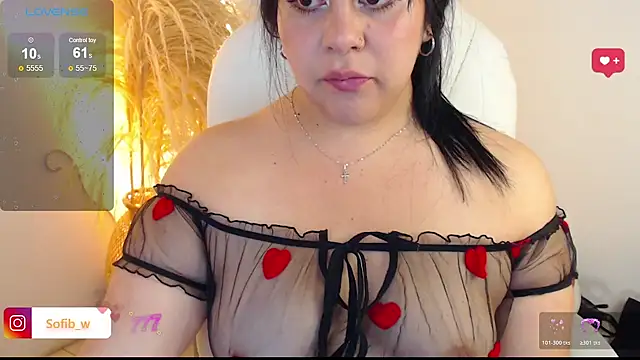 Snapshot of Sofi_BBW chatting on 06-04-26, 12:44 Sofi BBW online show from 06-04-26, 12:44