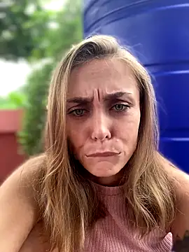 White Lu online show from 11-24-25, 02:11