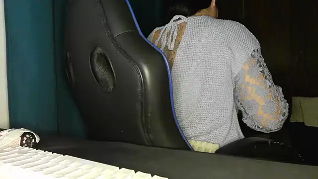 bunnyfox420 online show from 11-22-25, 07:24