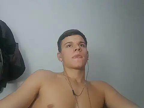 vitorsafado19 online show from 02-23-25, 04:50