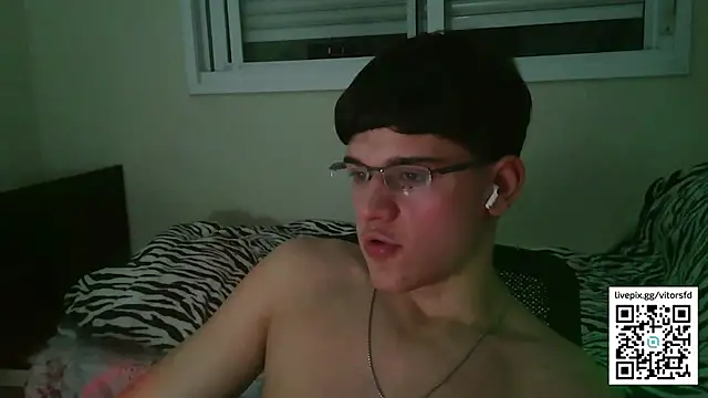 vitorsafado19 online show from 10-03-25, 03:25