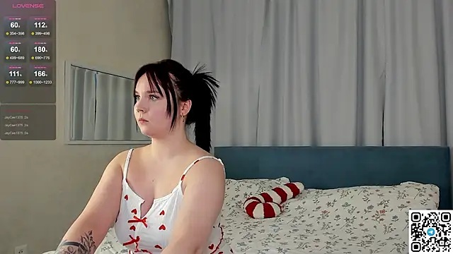 Snapshot of maya_suun chatting on 02-26-25, 08:37 maya suun online show from 02-26-25, 08:37