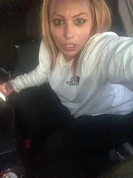 barbieinbondage7 online show from 02-02-26, 01:37