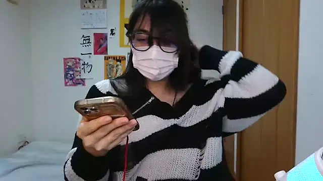 Snapshot of Sisi_cute chatting on 01-06-26, 10:45 Sisi cute online show from 01-06-26, 10:45