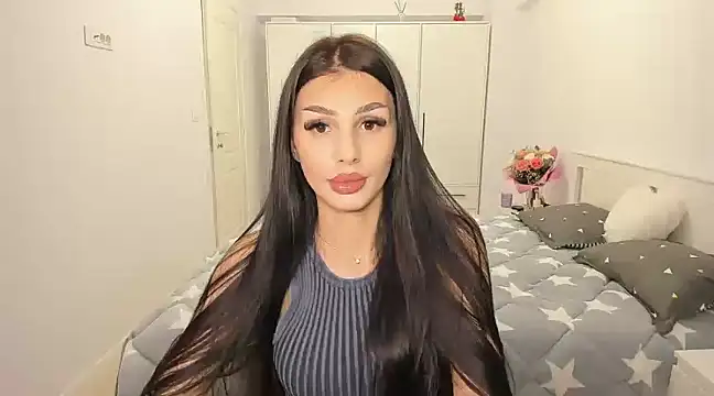 HelenShawn online show from 02-25-25, 12:25