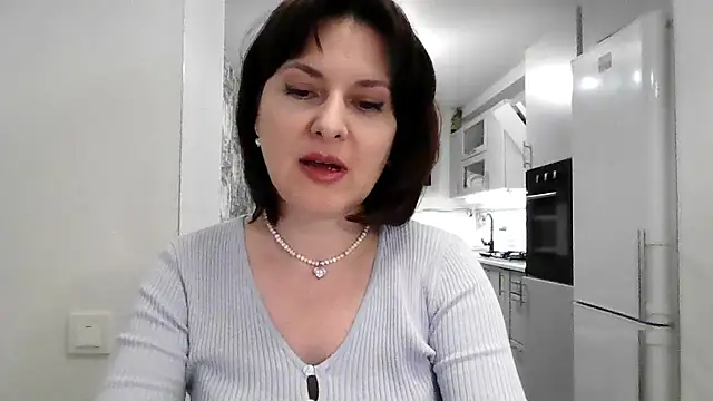 Victoria Glam online show from 11-29-25, 04:54